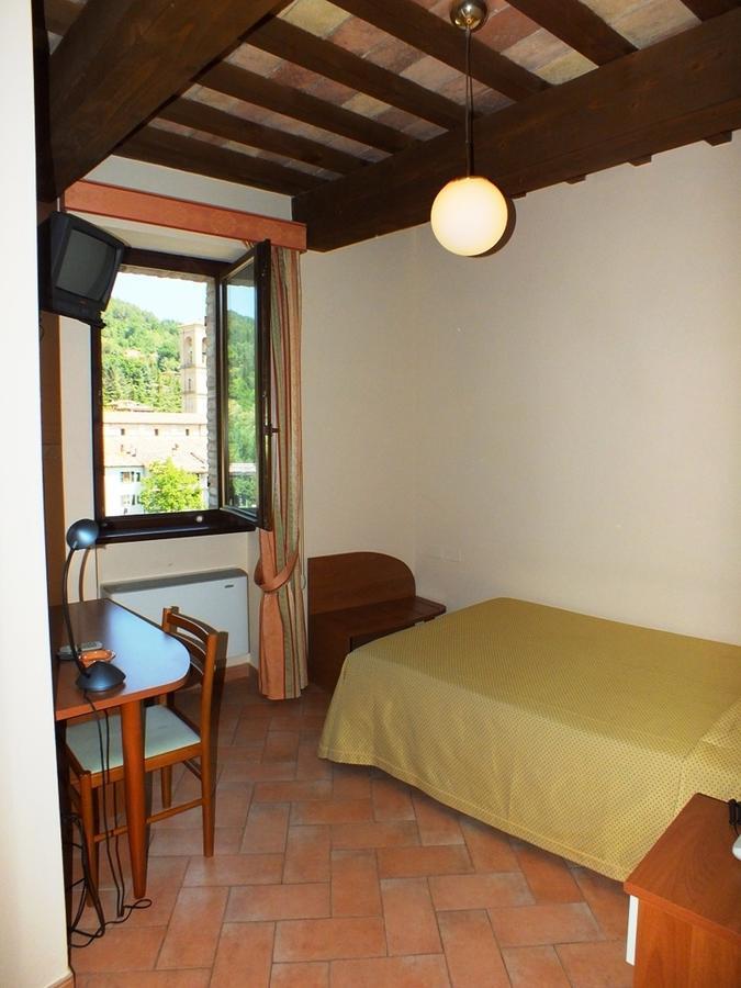 Hotel Santa Chiara SantʼAngelo in Vado Cameră foto